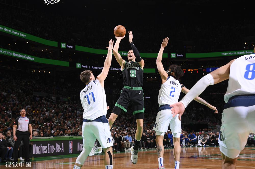 科比与李小 科比与李小